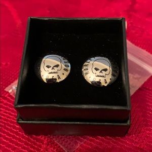 - NEW Women’s HD STUD Earrings